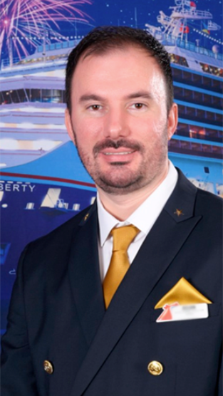 ENTERTAINMENT_ENTERTAINMENT DIRECTOR